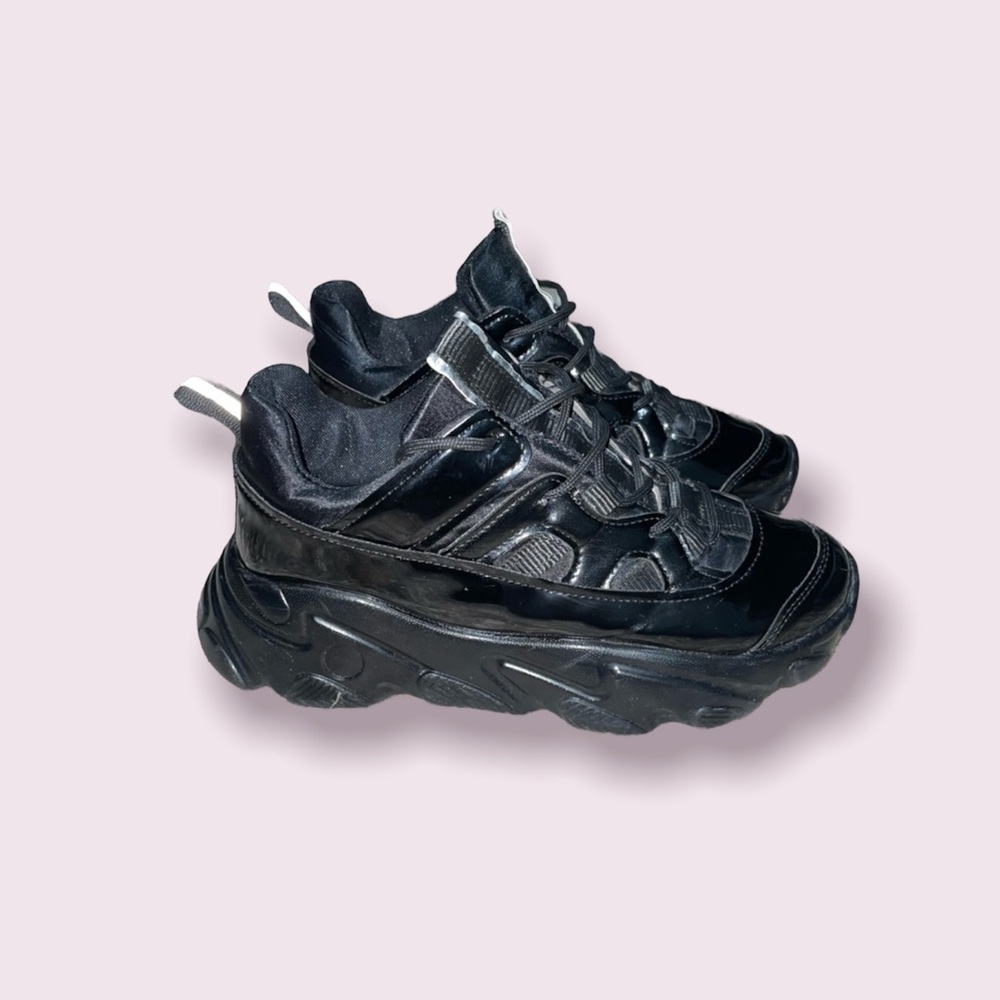 SHEIN | Black Chunky Contrast Reflective Lace-up Front Sneakers | Size: 40